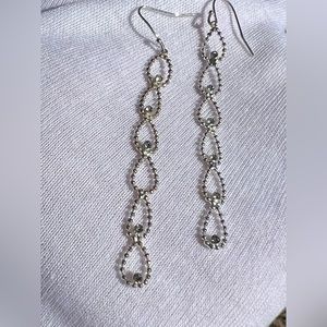 Cute and dainty earrings!